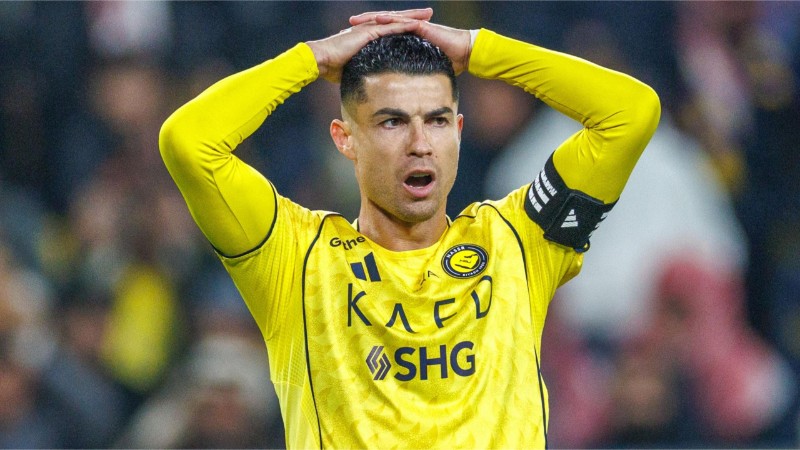 Ronaldo chuẩn bị chia tay Al Nassr 1 CR7 bất mãn với BLĐ Al Nassr
